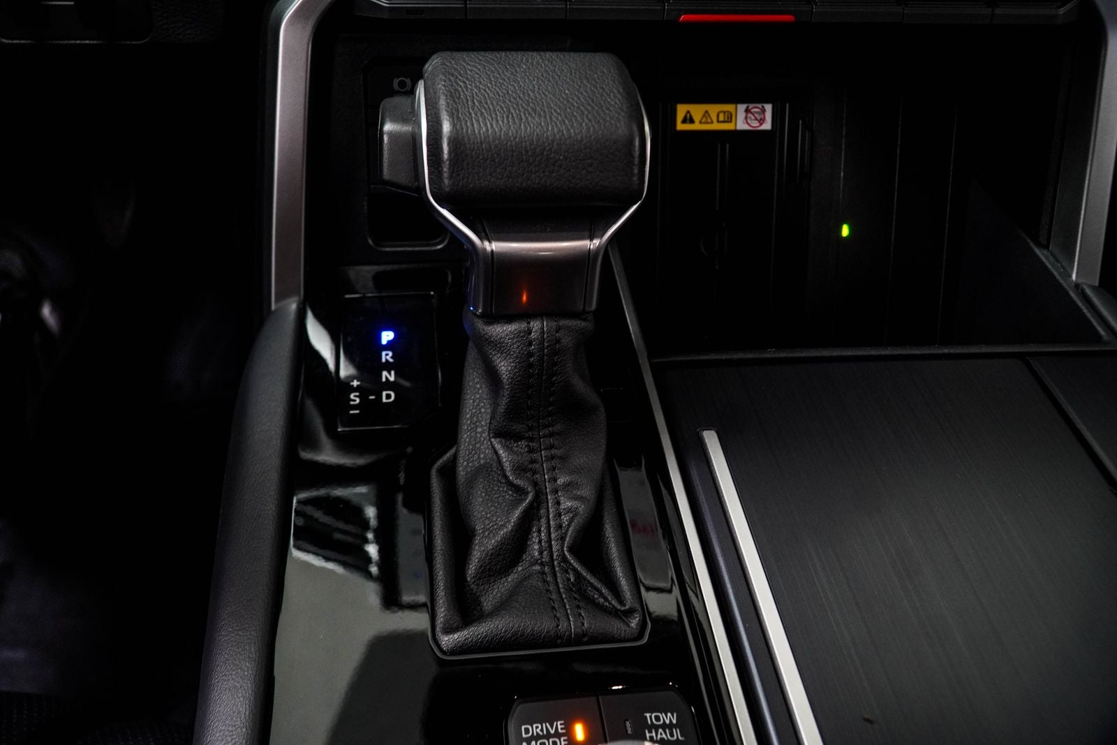 2022 Toyota Tundra Hybrid Platinum
