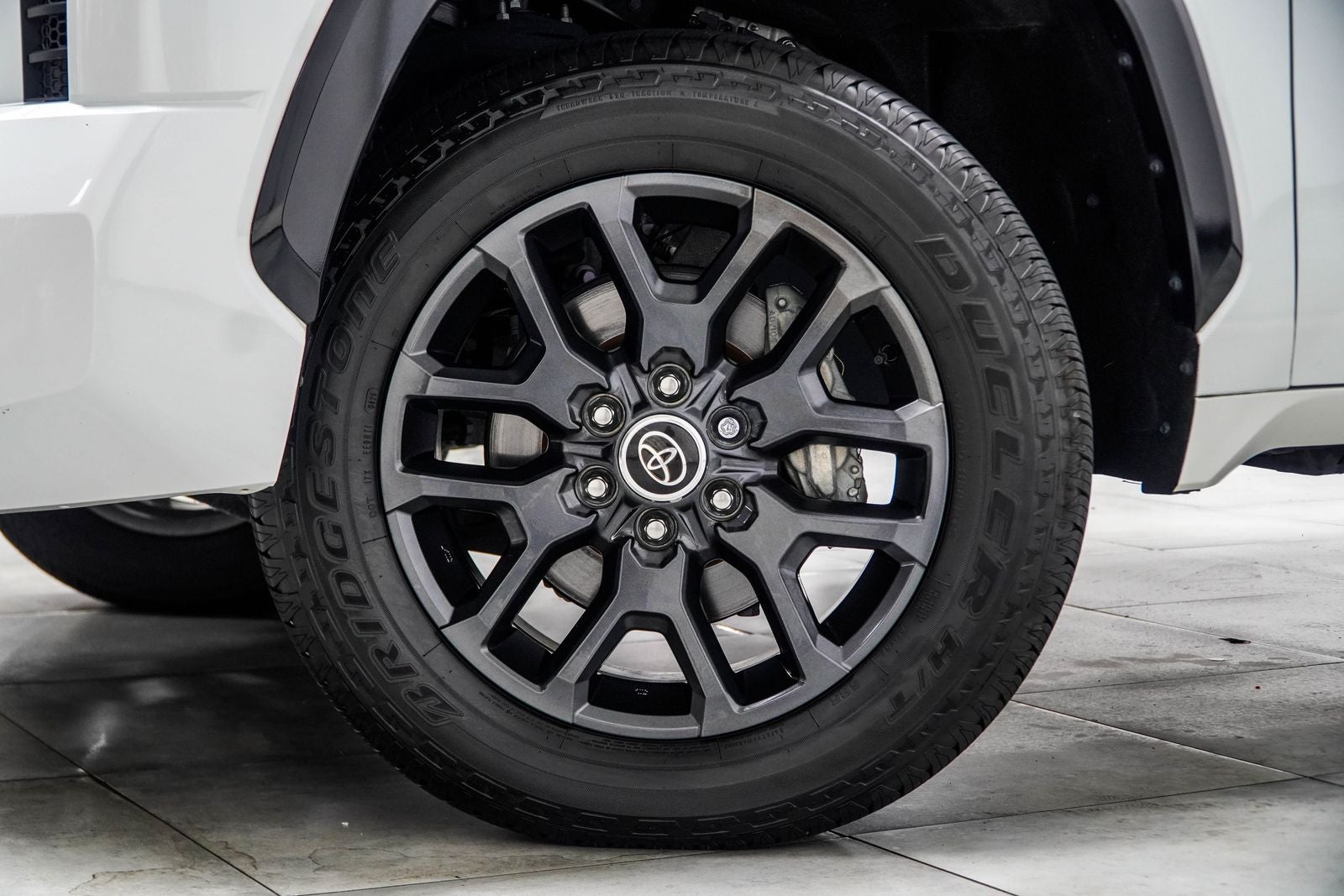 2022 Toyota Tundra Hybrid Platinum