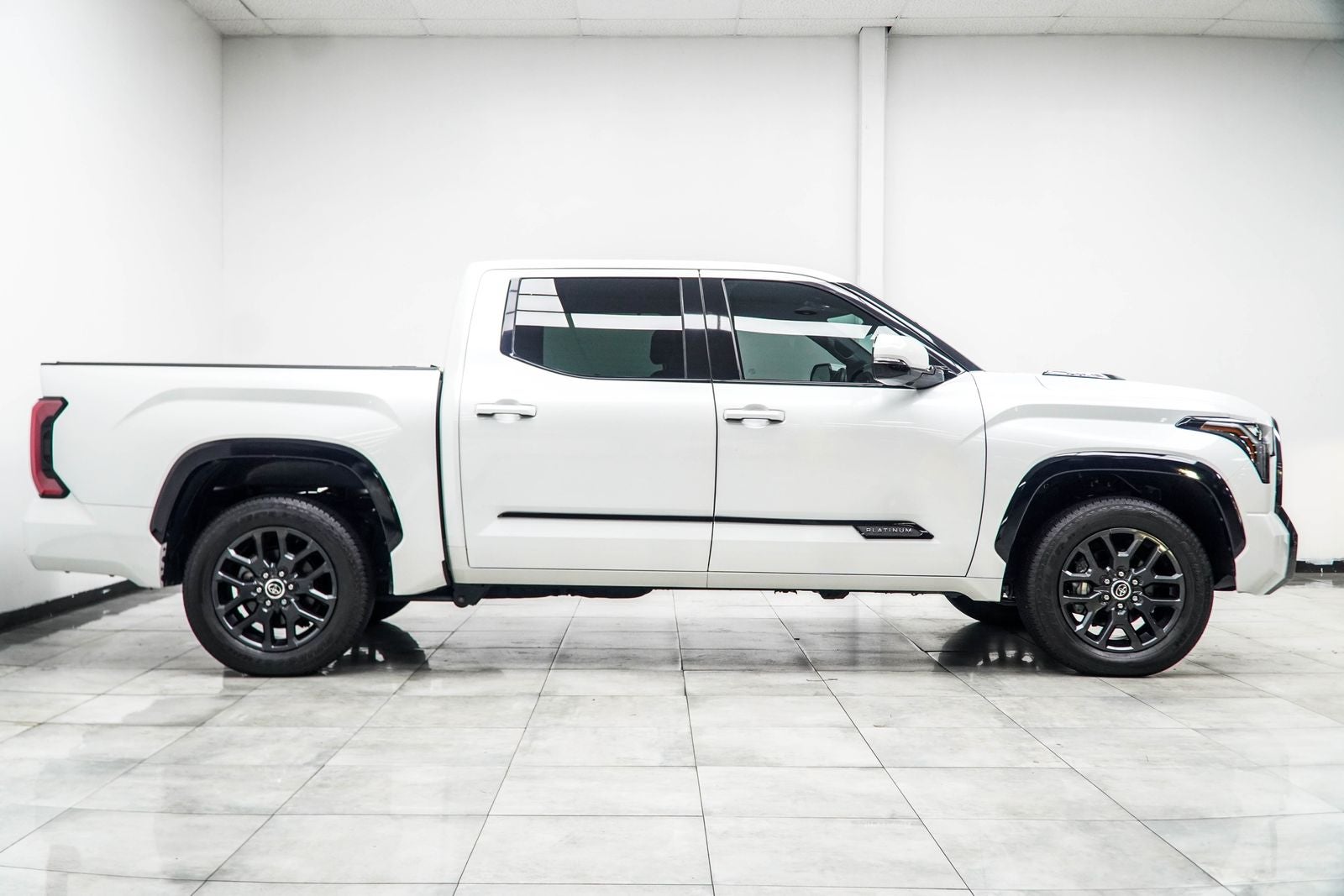 2022 Toyota Tundra Hybrid Platinum