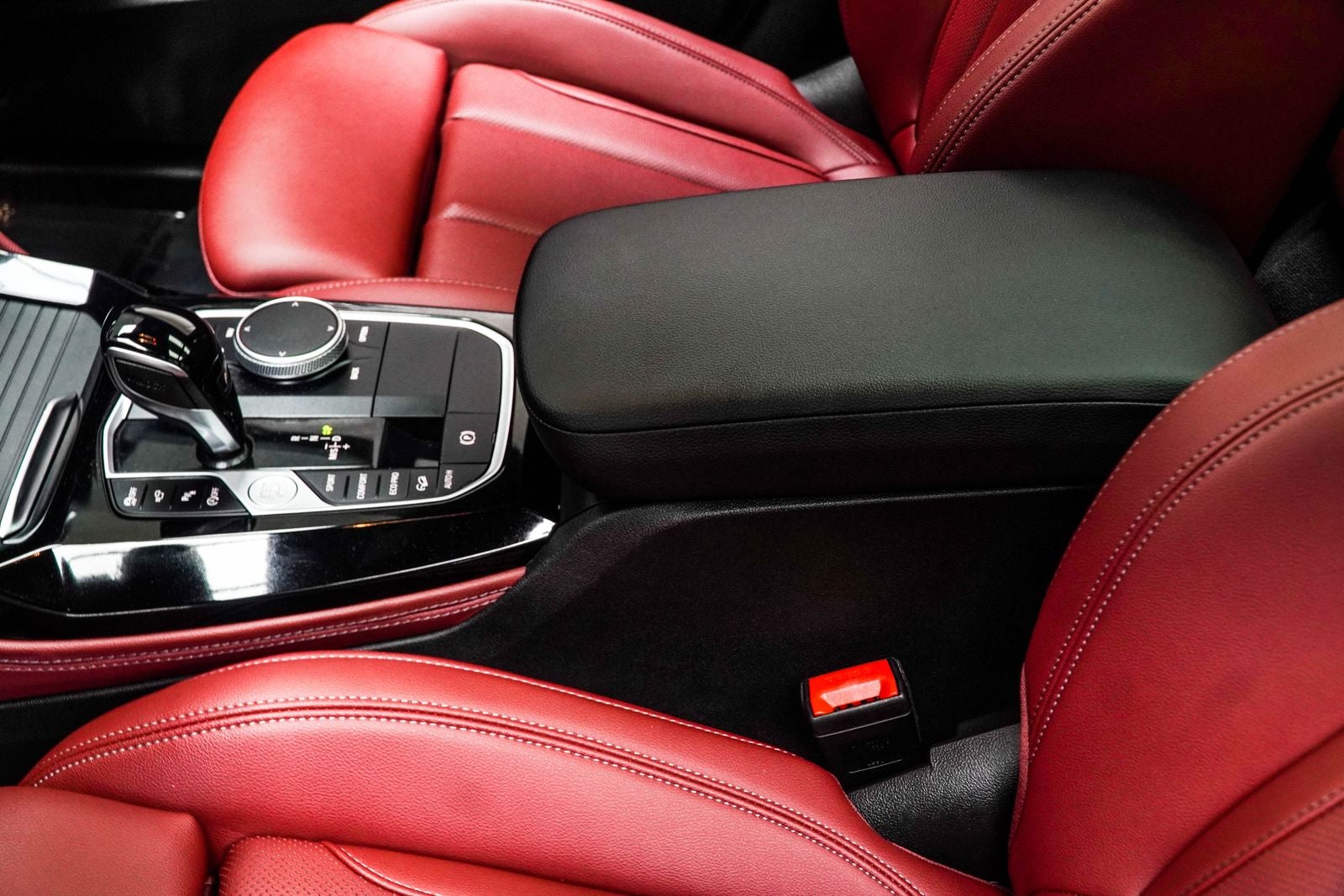 2024 BMW X4 xDrive30i