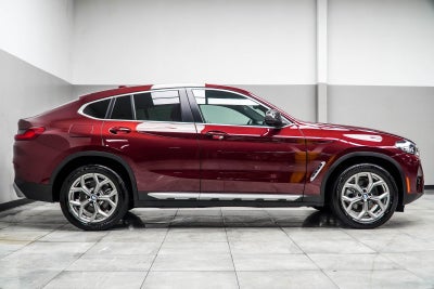 2024 BMW X4 xDrive30i