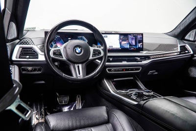 2023 BMW X7 M60i