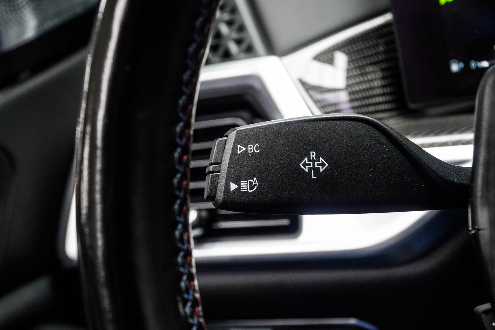 2023 BMW X7 M60i