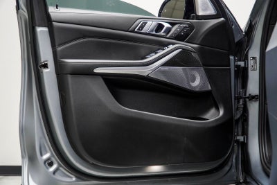 2023 BMW X7 M60i