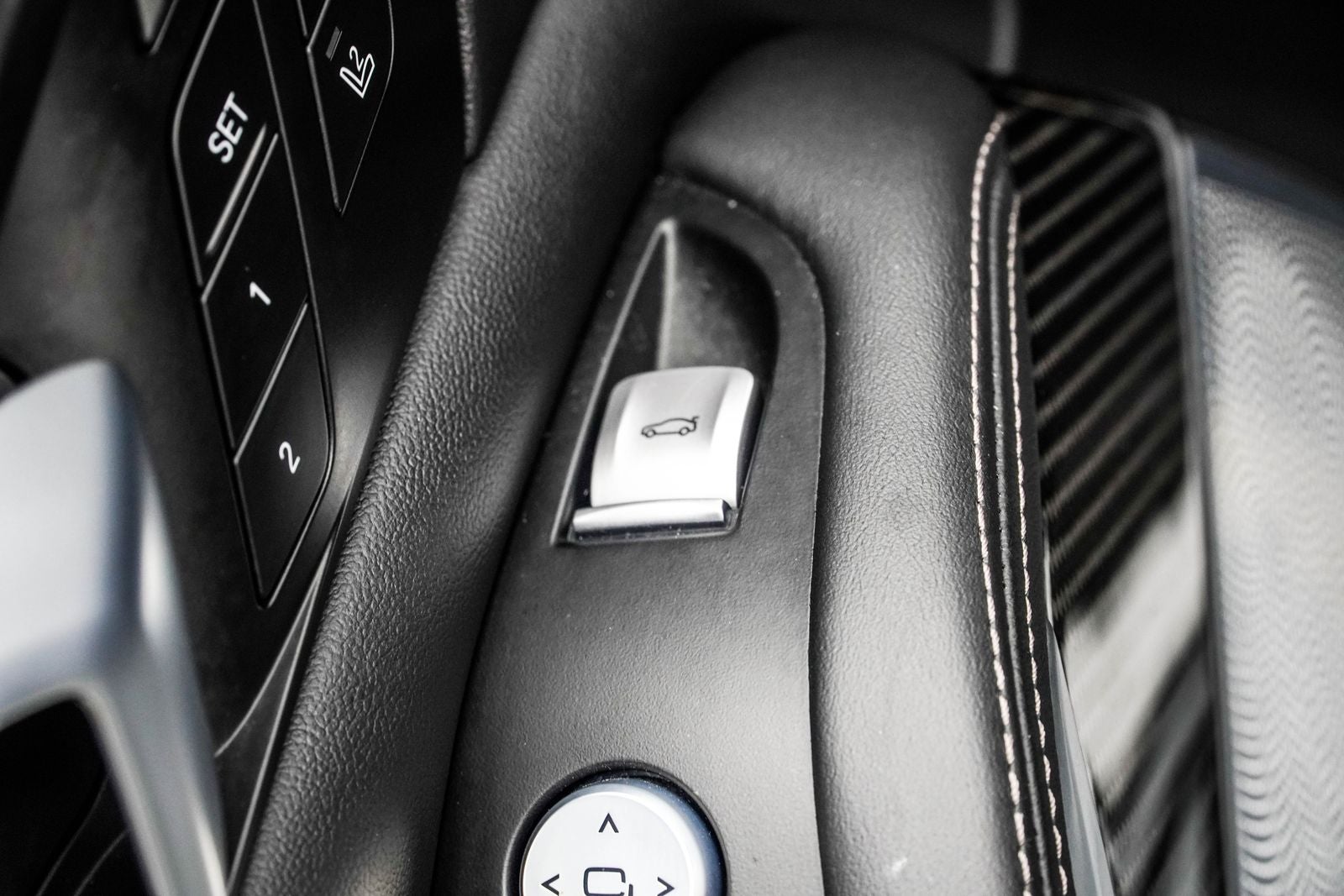 2023 BMW X7 M60i