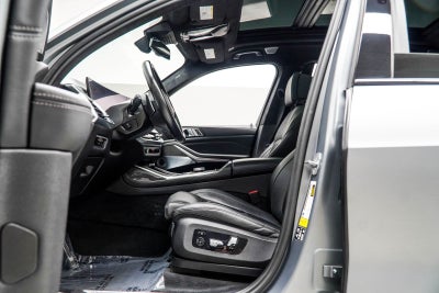 2023 BMW X7 M60i