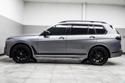 2023 BMW X7 M60i