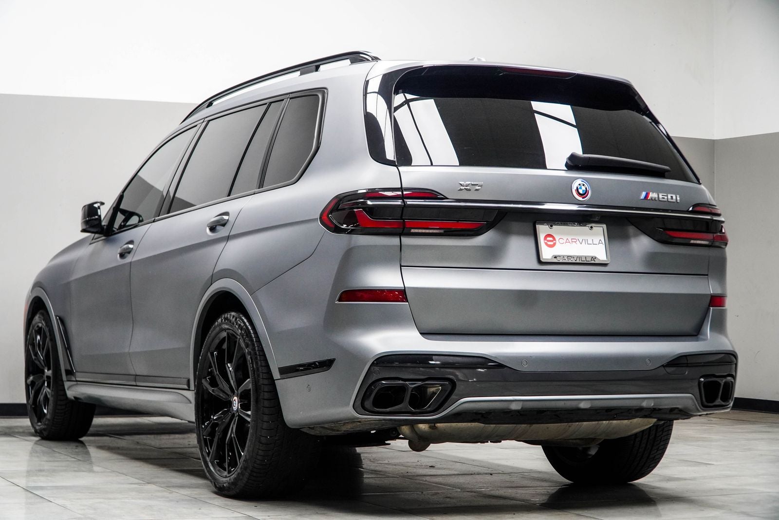 2023 BMW X7 M60i