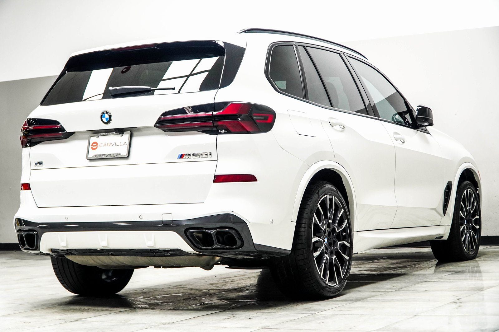 2024 BMW X5 M60i
