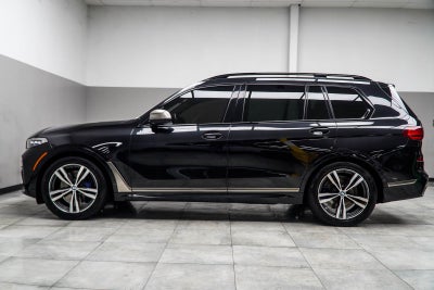 2022 BMW X7 M50i