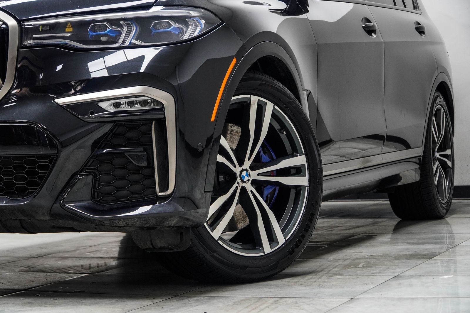 2022 BMW X7 M50i