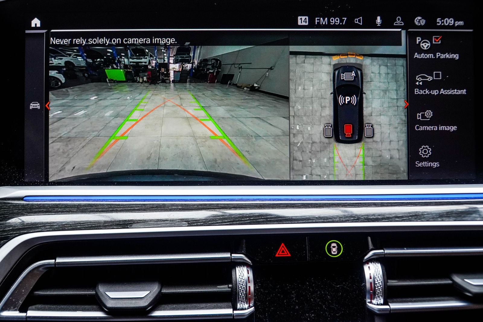 2022 BMW X7 M50i