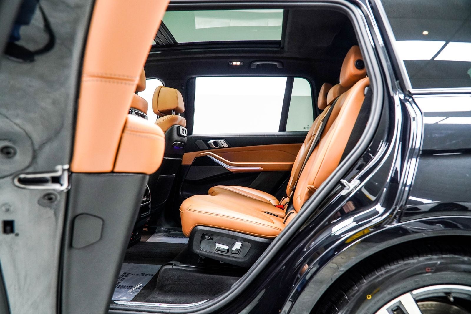 2022 BMW X7 M50i