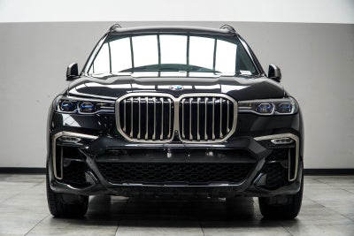 2022 BMW X7 M50i