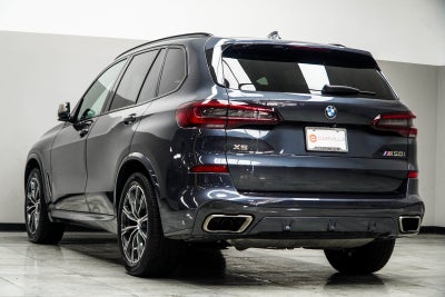 2022 BMW X5 M50i