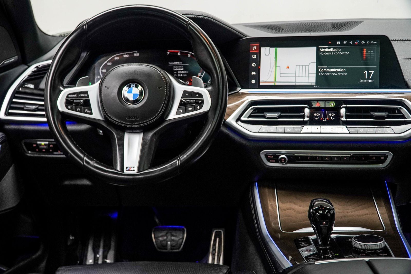 2022 BMW X5 M50i