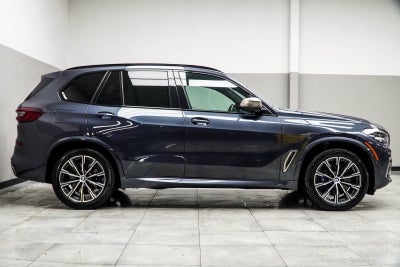 2022 BMW X5 M50i