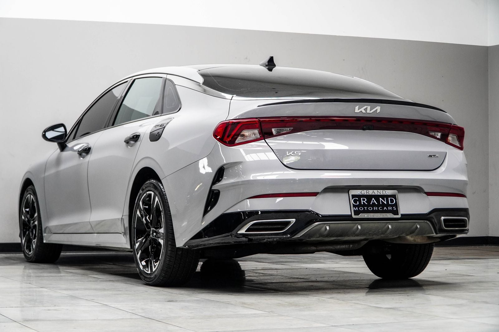 2024 Kia K5 GT-Line