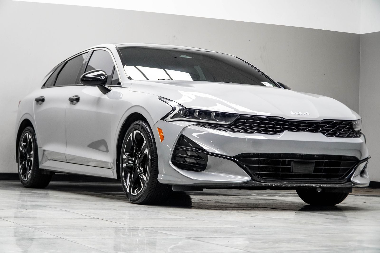 2024 Kia K5 GT-Line
