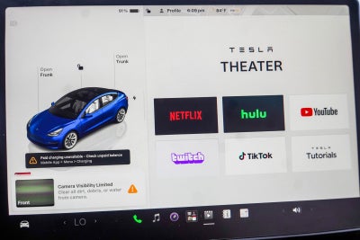 2023 Tesla Model 3 Base
