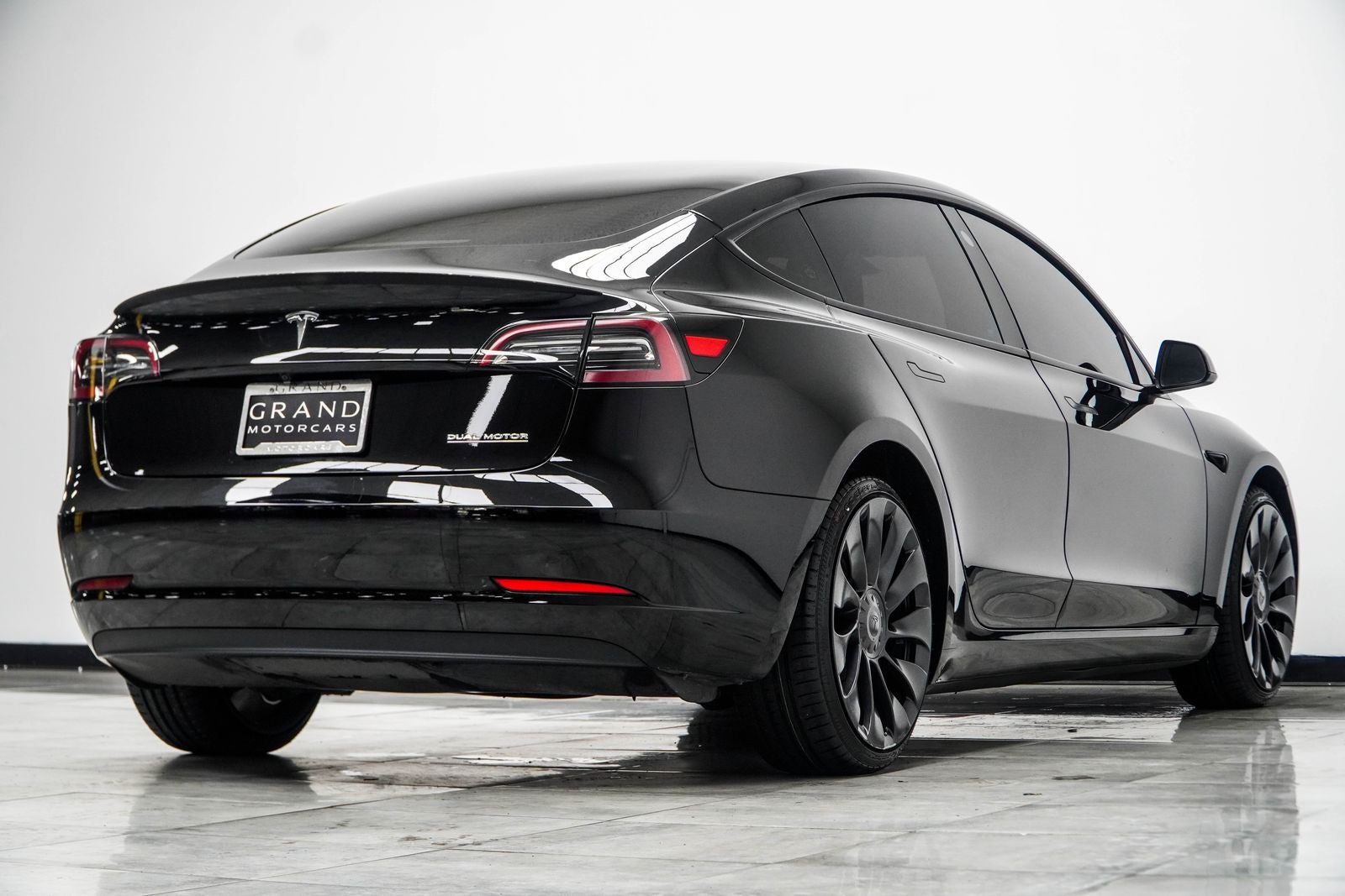 2023 Tesla Model 3 Performance