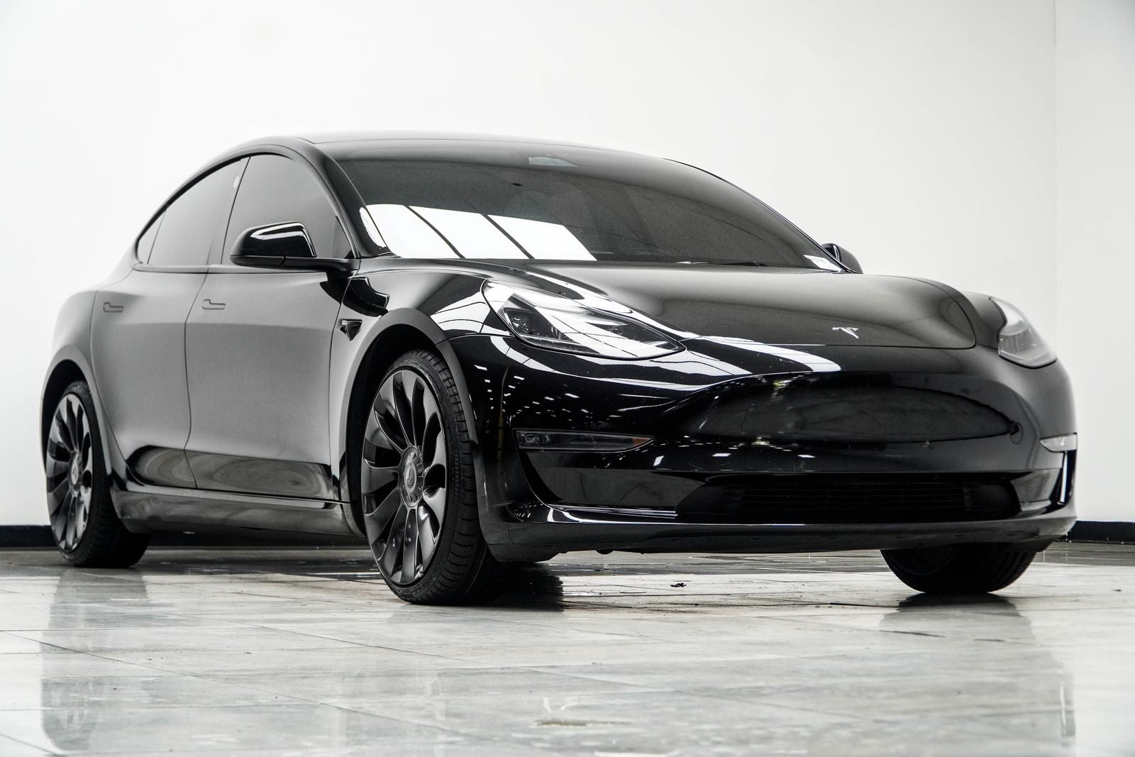 2023 Tesla Model 3 Performance
