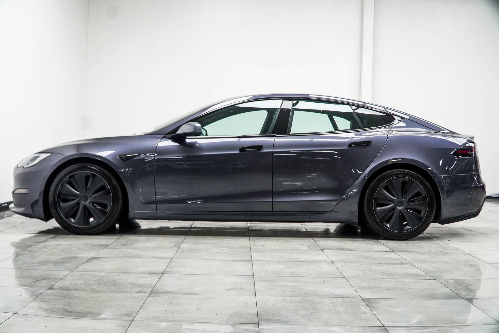 2022 Tesla Model S Base