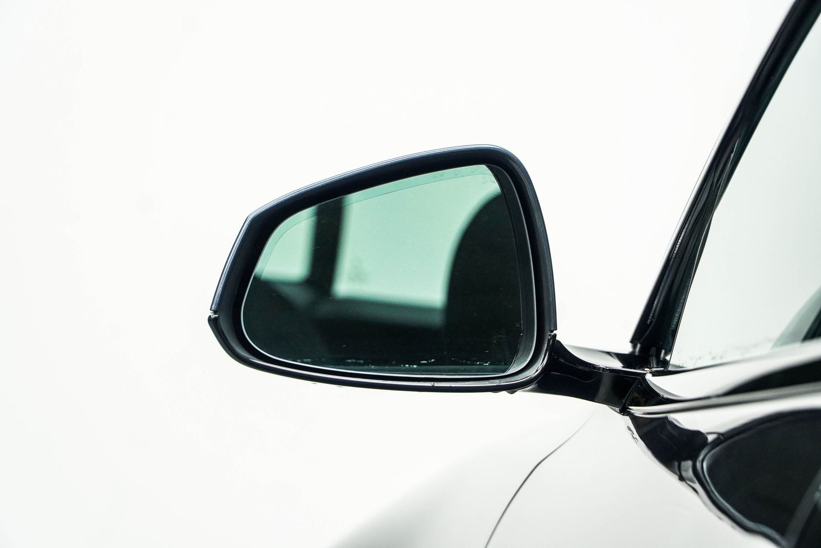 2022 Tesla Model S Base