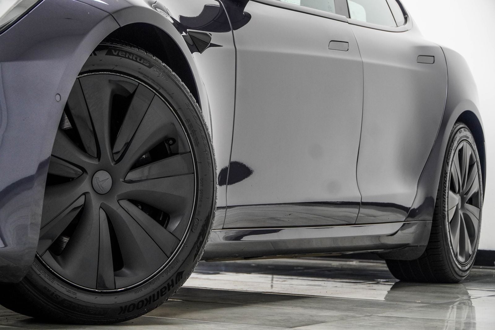 2022 Tesla Model S Base
