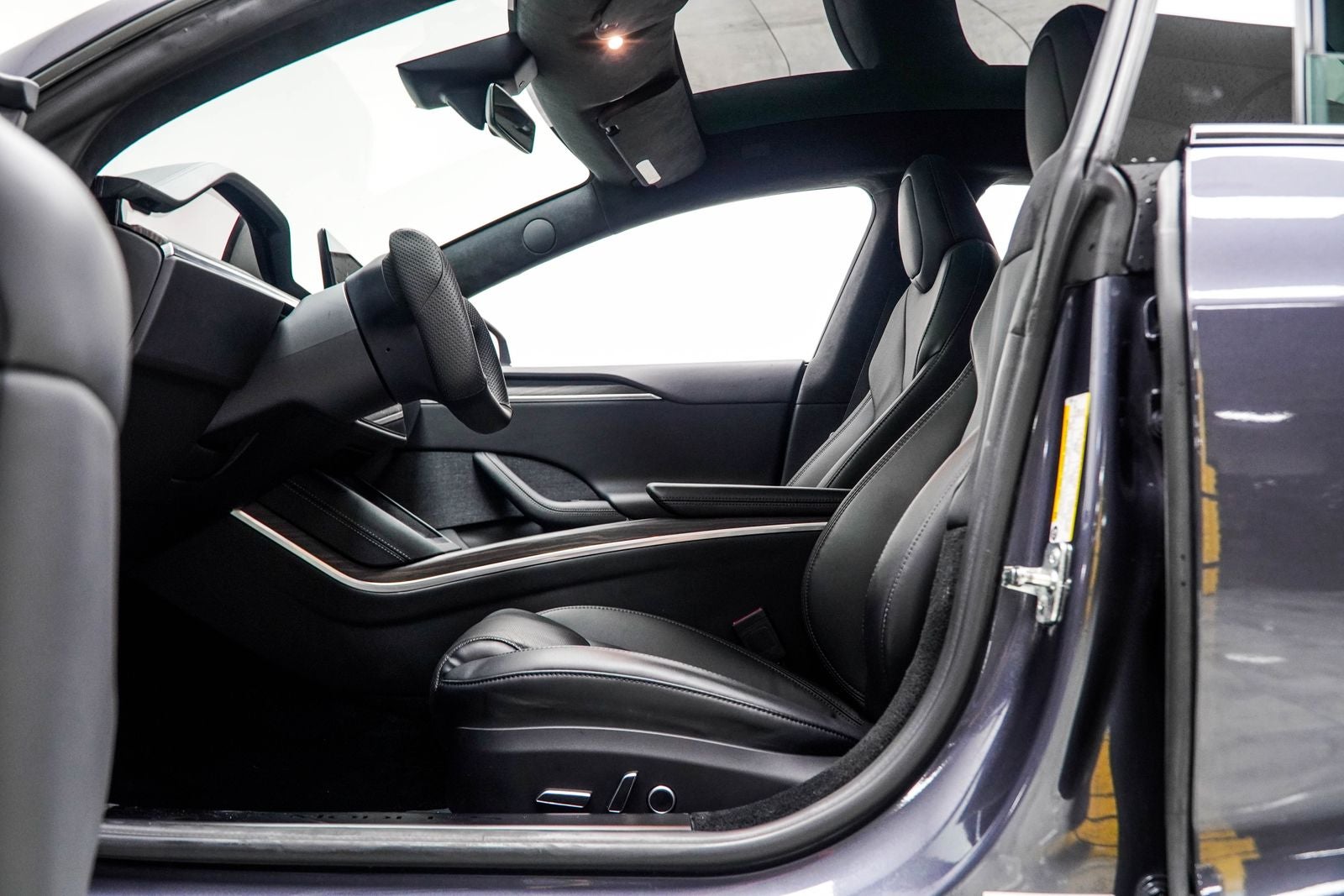 2022 Tesla Model S Base