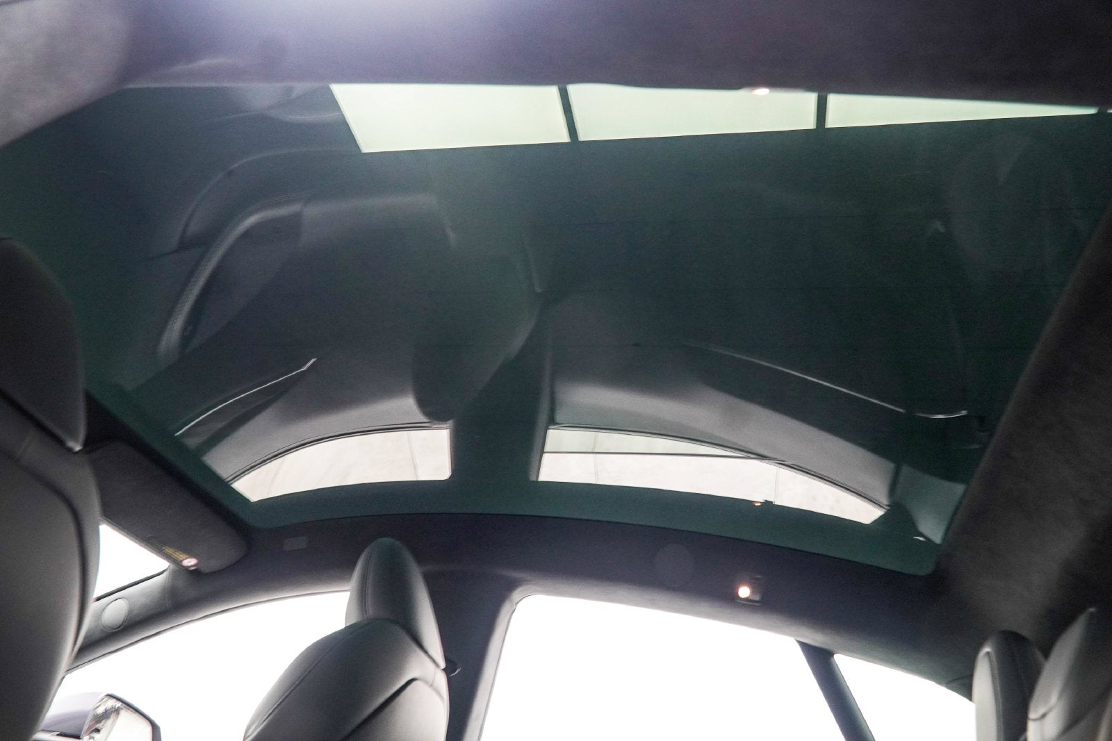 2022 Tesla Model S Base