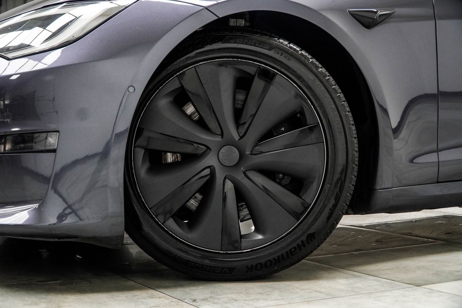 2022 Tesla Model S Base