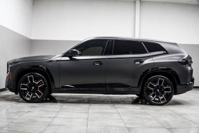 2023 BMW XM Base