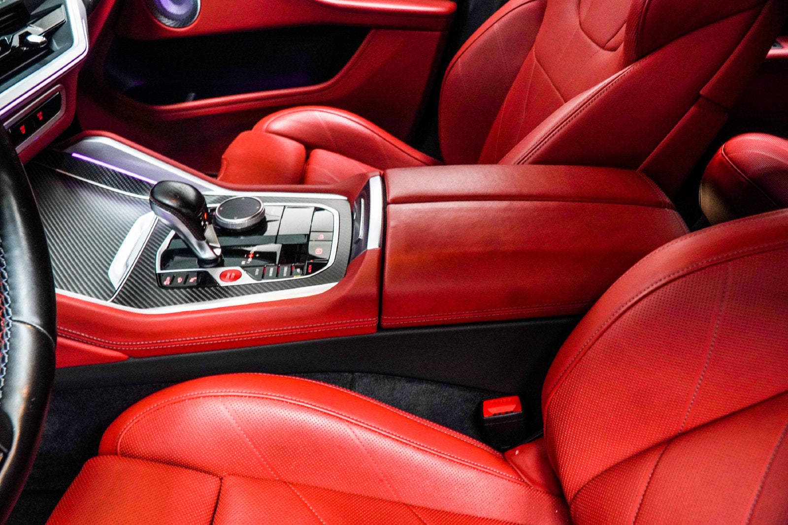 2024 BMW XM Base