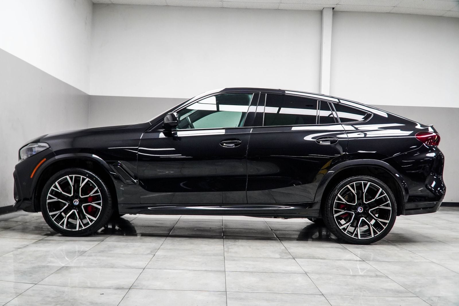 2023 BMW X6 M Base