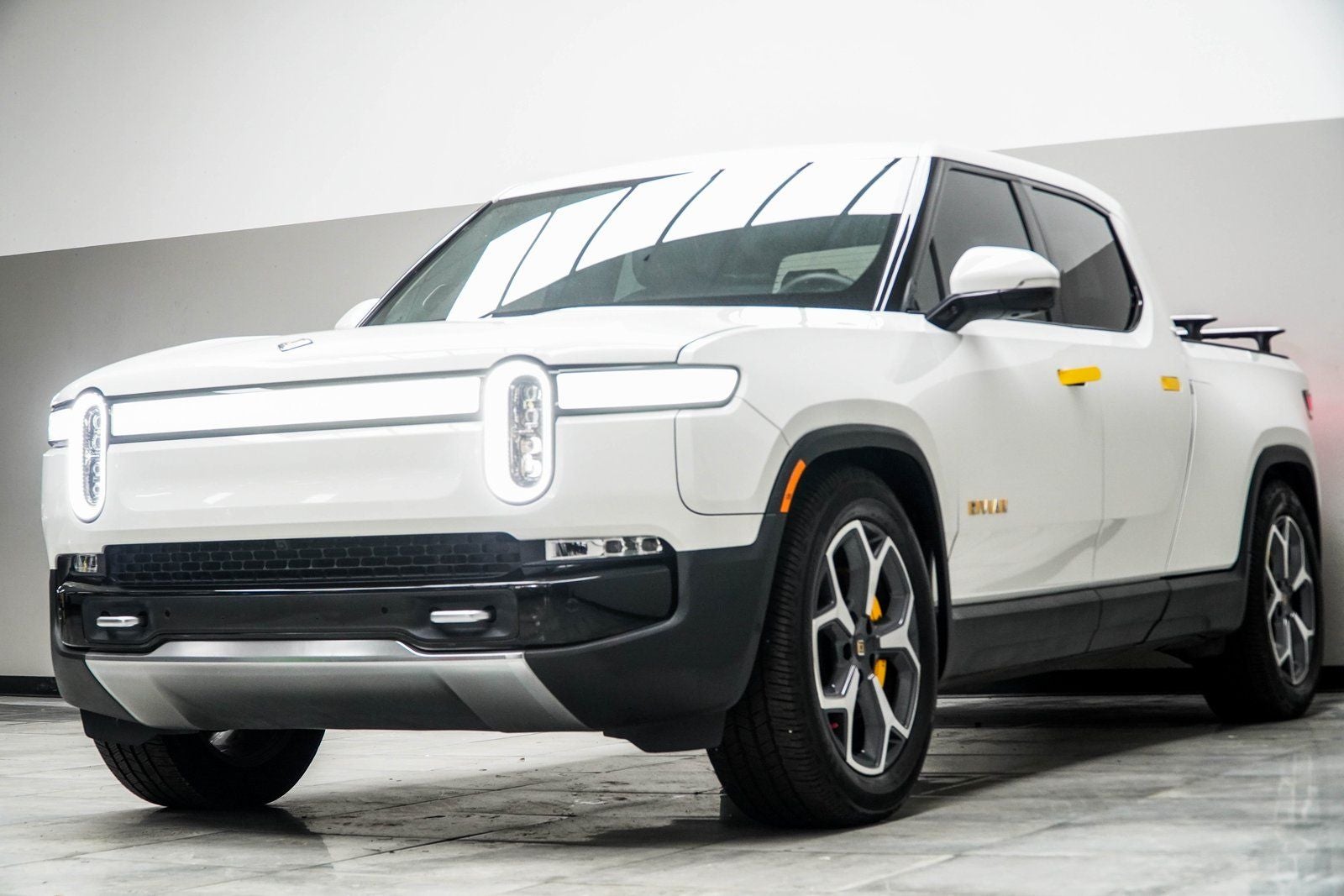 2022 Rivian R1T Adventure