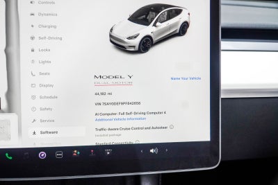 2023 Tesla Model Y Performance