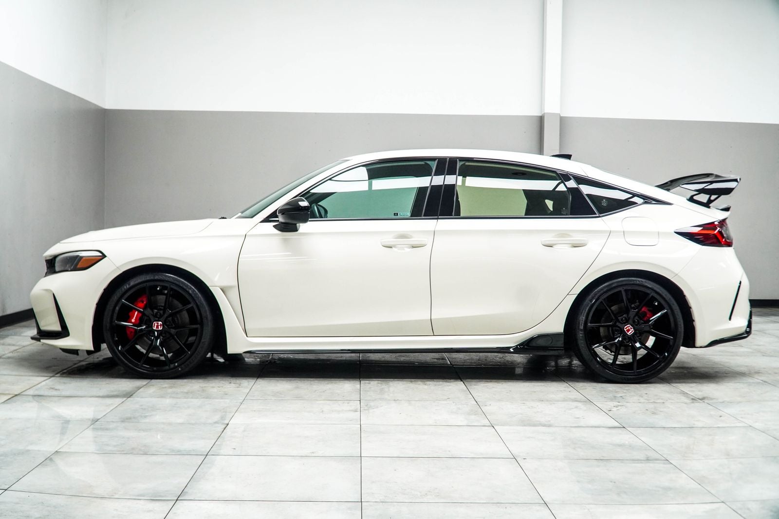 2023 Honda Civic Type R Base