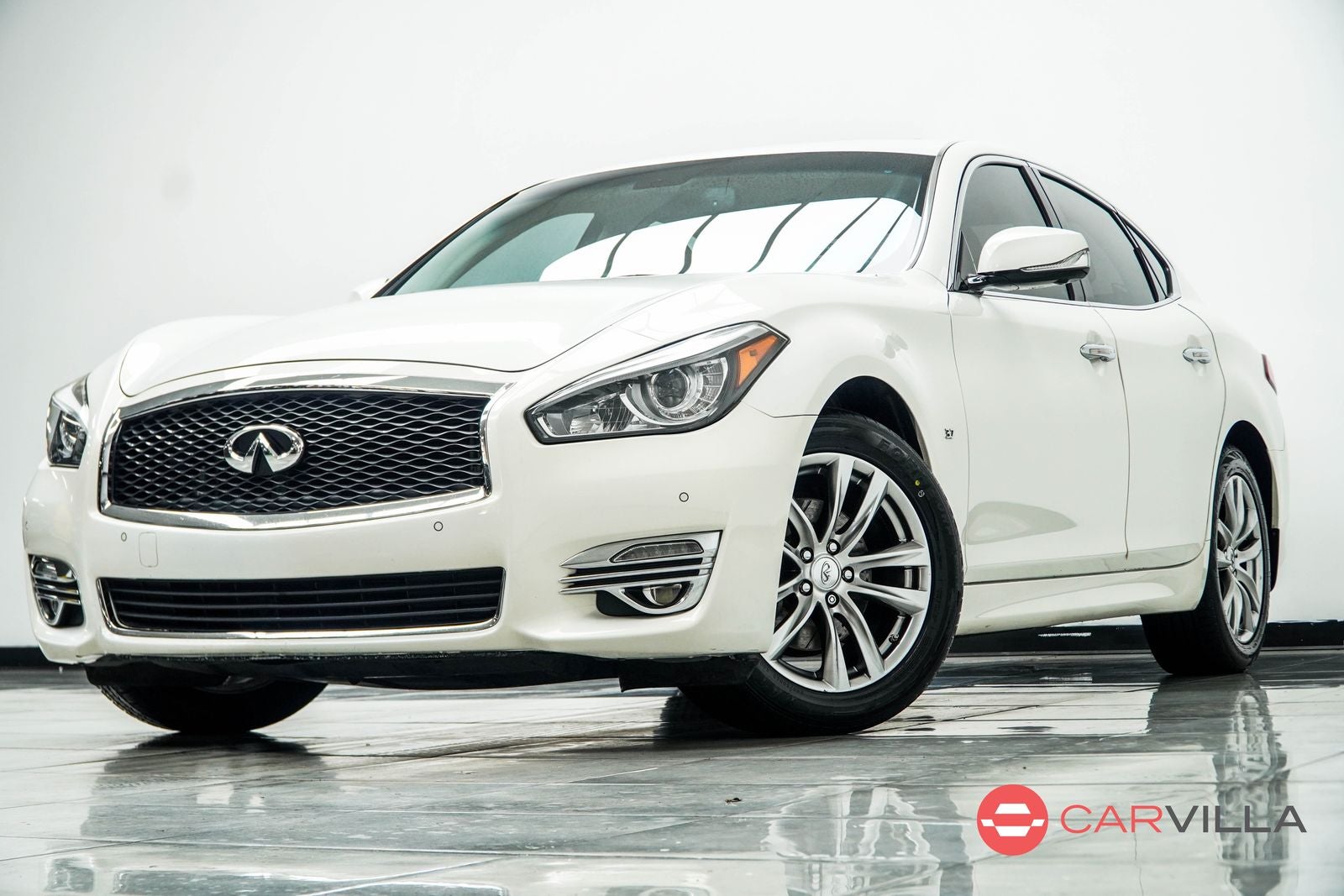 2015 INFINITI Q70 3.7