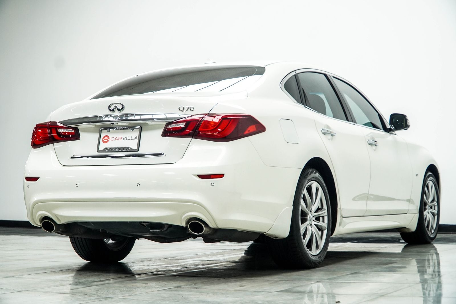 2015 INFINITI Q70 3.7