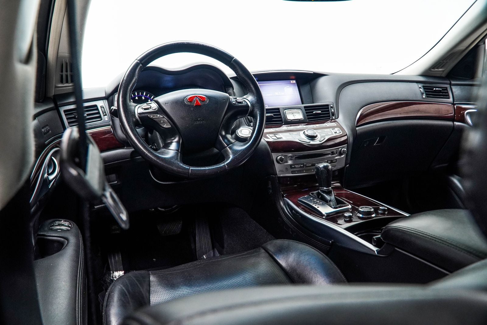 2015 INFINITI Q70 3.7