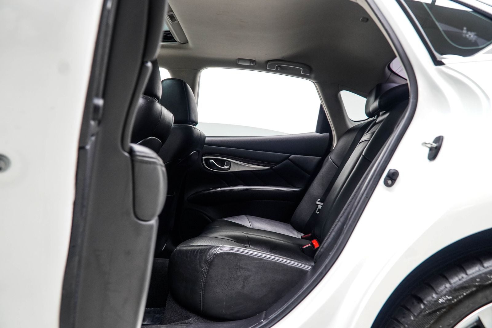 2015 INFINITI Q70 3.7