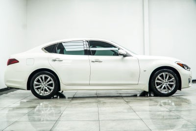 2015 INFINITI Q70 3.7