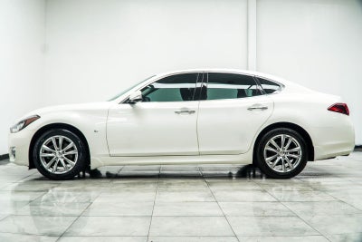 2015 INFINITI Q70 3.7