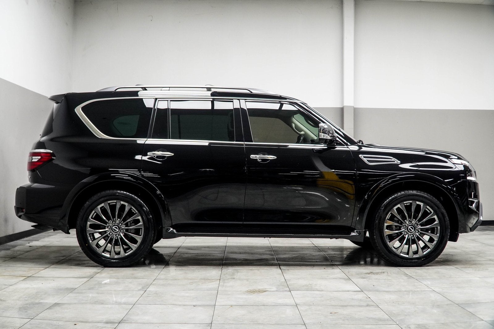 2023 Nissan Armada Platinum