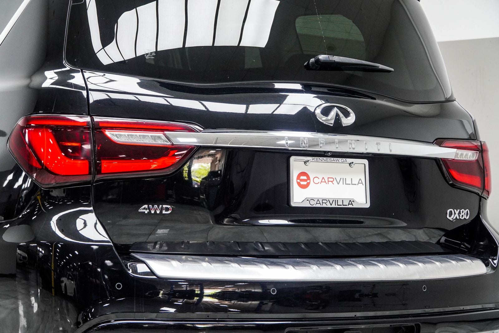2021 INFINITI QX80 LUXE