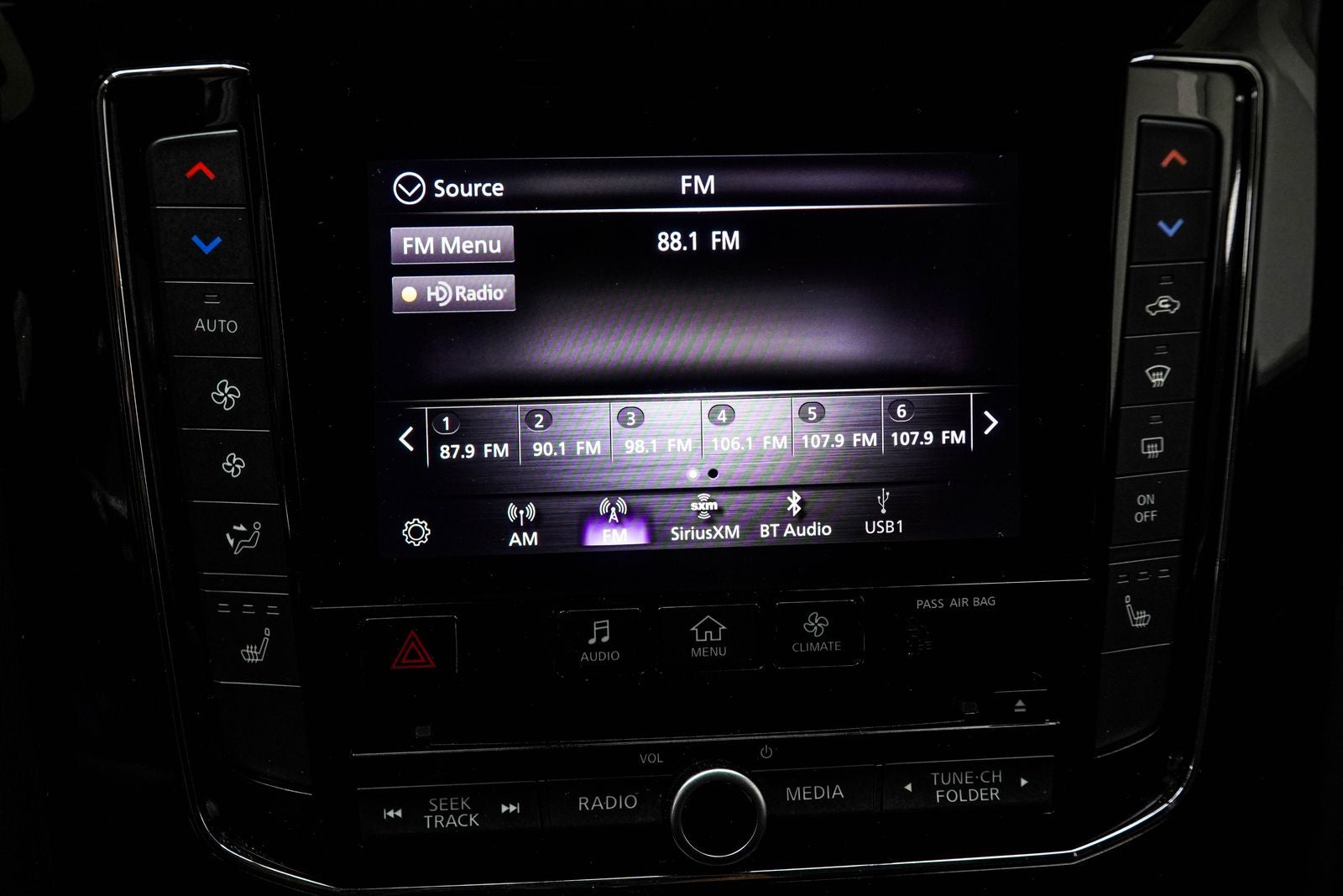 2021 INFINITI QX80 LUXE