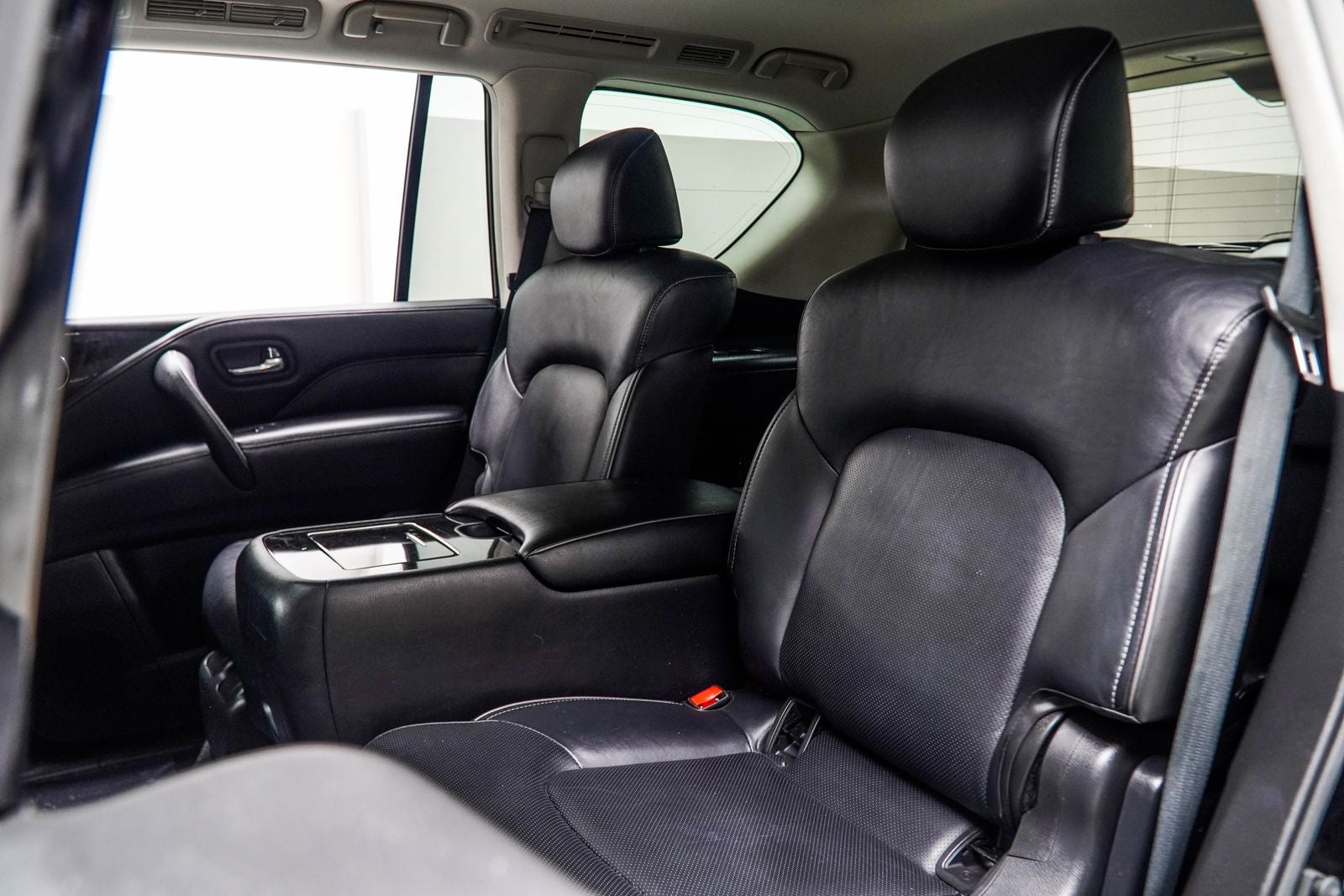 2021 INFINITI QX80 LUXE