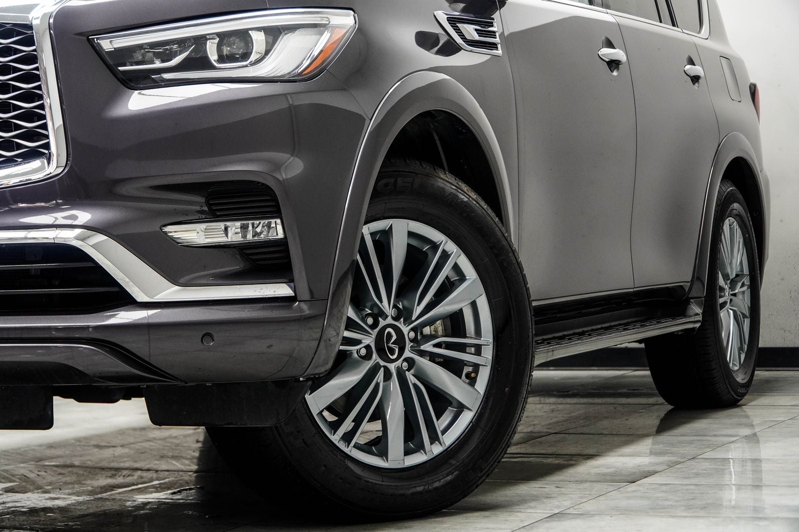 2024 INFINITI QX80 LUXE