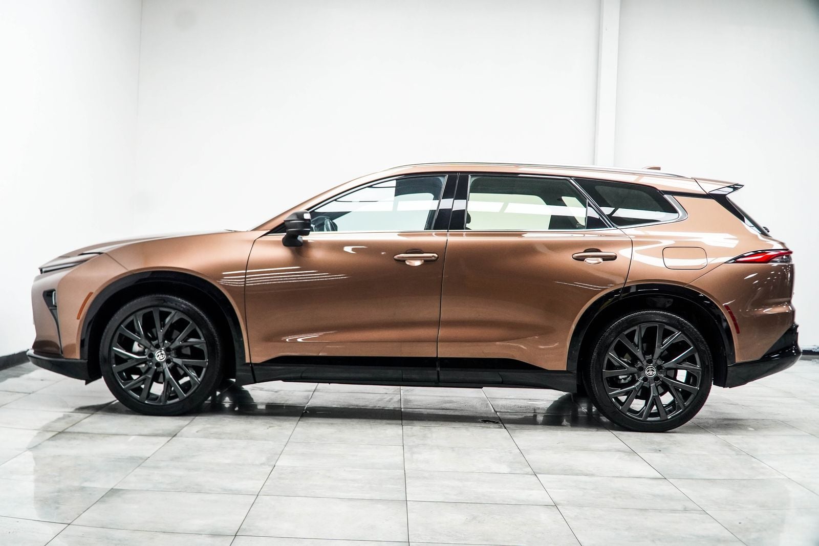 2025 Toyota Crown Signia Limited